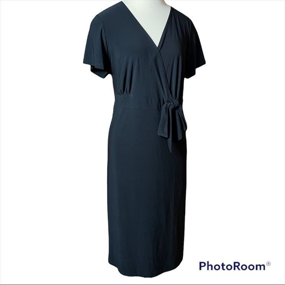Lane Bryant Dresses & Skirts - LANE BRYANT lbd mid length black wrap dress